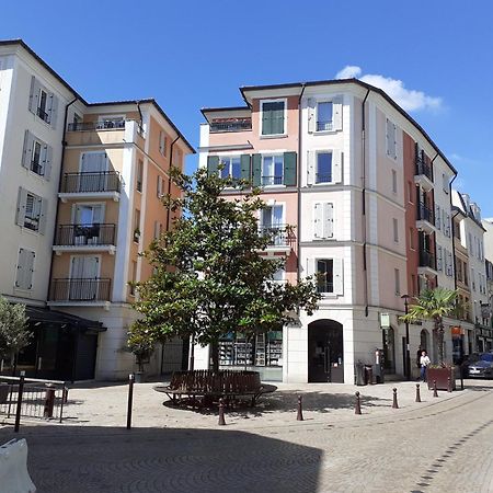 Maison Individuelle Avec Terrasse Nogent Sur Marne Exterior foto